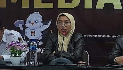 Anggota KPU Kota Tangsel, Heni Lestari.