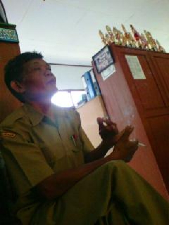 Kepsek SDN 2 Tambak, Supiani, A.Ma