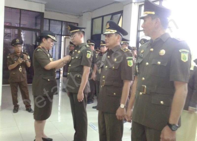 Kajari Lebak Lantik Tiga Pejabat Baru