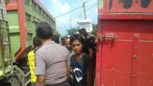 Truk Seruduk Motor, Dua Tewas