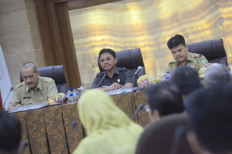 Wakil Wali Kota Tangerang Sachrudin saat sosialisasi tertib ukur.
