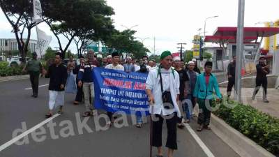 Mal Qbig Pagedangan di demo warga
