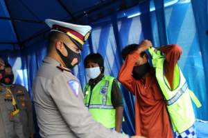 Kapolres Ajak Sukarelawan Gatur Terapkan 3 M