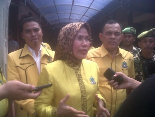 Tatu Siap Jadi Cabup Serang