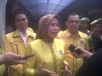 Tatu Siap Jadi Cabup Serang