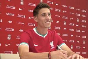 Liverpool Resmi Boyong Kostas Tsimikas Dari Olympiakos