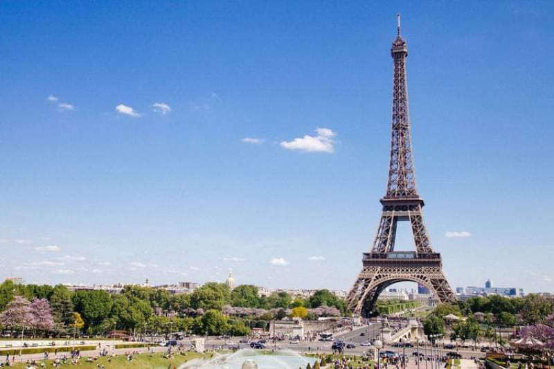 Pria Ini Ungkap Sisi Gelap Kota Paris, Tak Selalu Indah