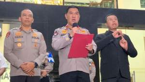 Karo Penmas Brigien Ahmad Ramdhan Menggelar Jumpa Pers, usai Sidang Putusan Etik Teddy Minahasa