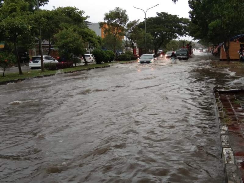 Cilegon Kembali Banjir, Jalan Aat Rusli Terendam