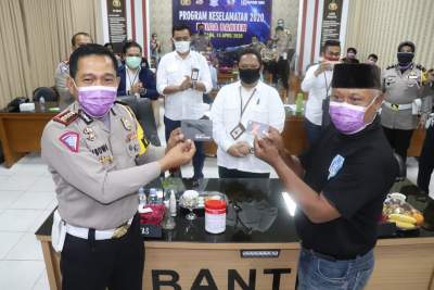 8.317 Warga Banten Terdampak Corona, Dapat Bantuan Dari Korlantas Polri