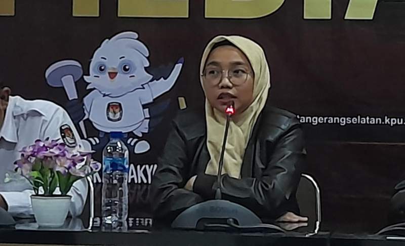 Komisioner KPU Kota Tangsel, Heni Lestari.