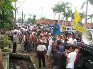 Masyarakat Ujungjaya Kembali Datangi BTNUK