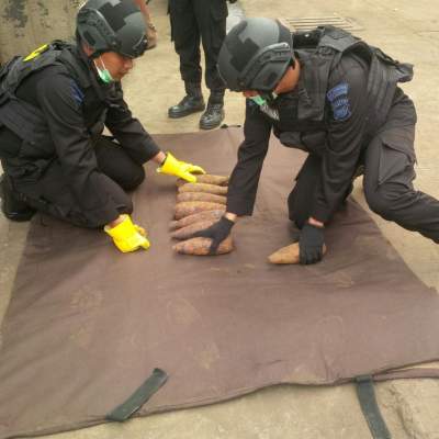 Mortir Aktif Ditemukan di Pabrik Peleburan Besi