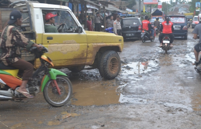 Penataan Pasar Cibaliung Sangat Minim