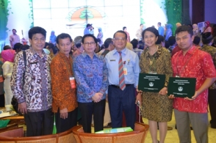 Pemkot Tangsel Sabet Penghargaan Adiwiyata