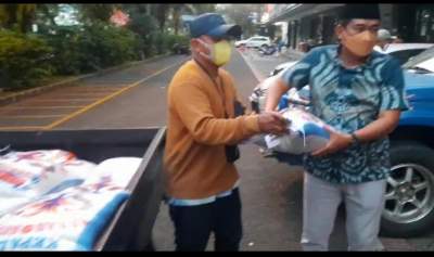 Ketua MPKT Karang Taruna Provinsi Banten Salurkan Bantuan Beras