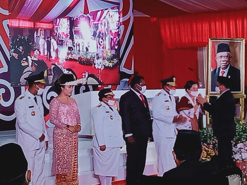 Menteri Dalam Negeri Tito Karnavian melantik tiga penjabat gubernur provinsi baru atau DOB di Papua, pada Jumat (11/11/2022) di Lapangan Gedung Kementerian Dalam Negeri, Jakarta Pusat.