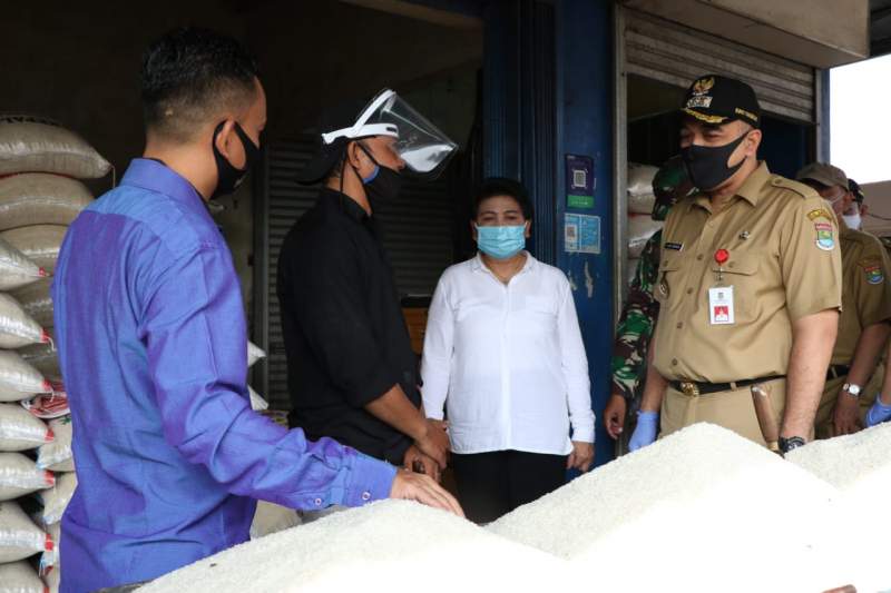 Zaki Dan Mad Romli Gandeng PWI Edukasi Pedagang Sentiong