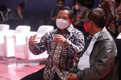 Dampingi Menko Polhukam, Mendagri Tinjau Langsung Persiapan Upacara Pembukaan PON XX