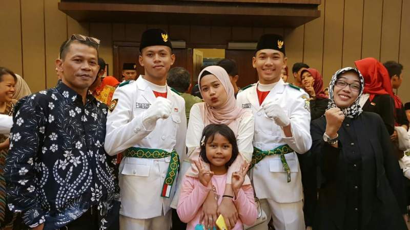 Orang Tua Hadiri Malam Pengukuhan Paskibraka Kota Serang Mengharu Biru