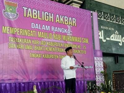 Mad Romli Hadiri Peringatan Maulid Nabi Muhamad Saw Di Mesjid Al-amjad