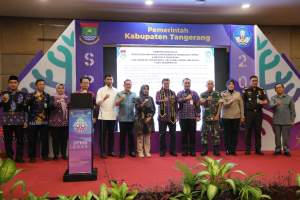 Wujud Komitmen Transparan,  Sistem Penerimaan Murid Baru Ditandatangani