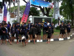 Warga Baduy berjalan Ratusan kilometer untuk acara SEBA