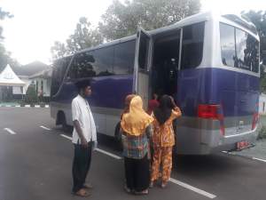 Kelompok Penerima Manfaat ( KPM) Usai diperiksa Kejari Kabupaten Tangerang.