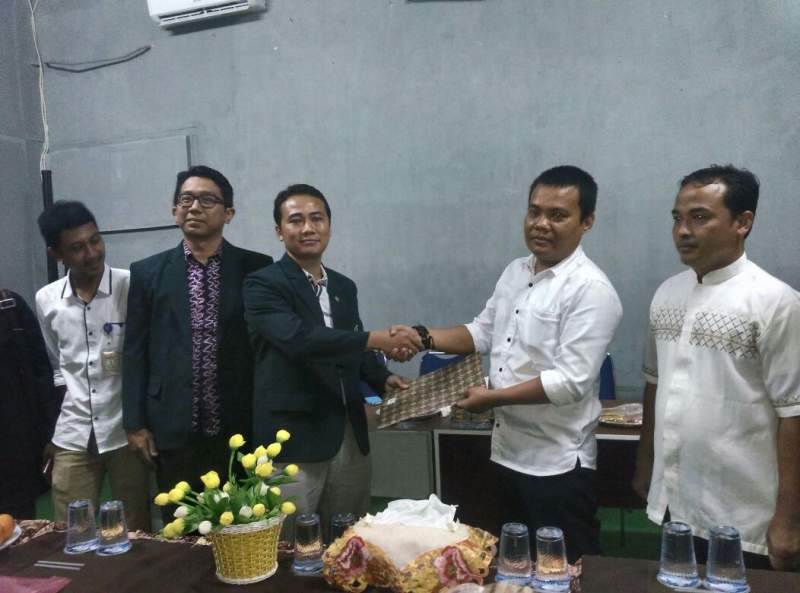KPU Lebak menerima hasil pemeriksaan kesehatan calon bupati.