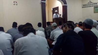 Masyarakat berbondong-bondong Jalani sholat khusuf