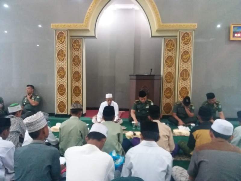 Korem 064/MY Banten Gelar&nbsp; Doa bersama dan Santunan Anak Yatim