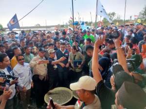 Hari Ke-5 Kampanye, Capres Anies Kunjungi Nelayan Kronjo