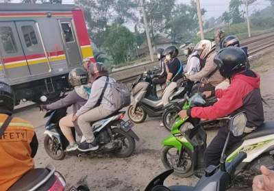 Cegah Kecelakaan, Dua Pintu Lintasan Kereta Api Cikuya Akan Dibangun