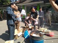 Puluhan Ribu KTP di Musnahkan di Kabupaten Serang