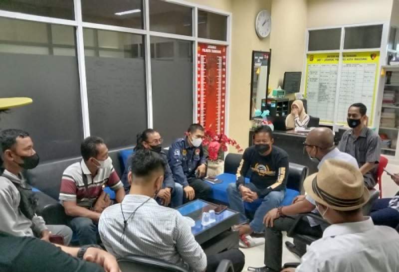 Hari Ini 4 LSM Laporkan Lurah Tumpang ke Polresta Tangerang