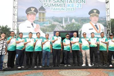 Bupati tangerang CSS di Bandung.