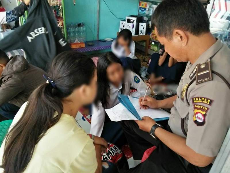 Polres Serang Kota Razia Pelajar yang Bolos Sekolah