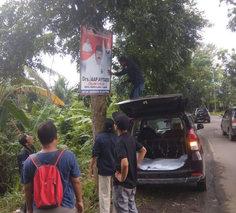 Panwascam Rangkasbitung Tertibkan APK