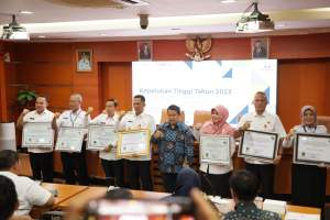 Ombudsman Berikan Penghargaan Kepada 6 OPD Pemkab Tangerang