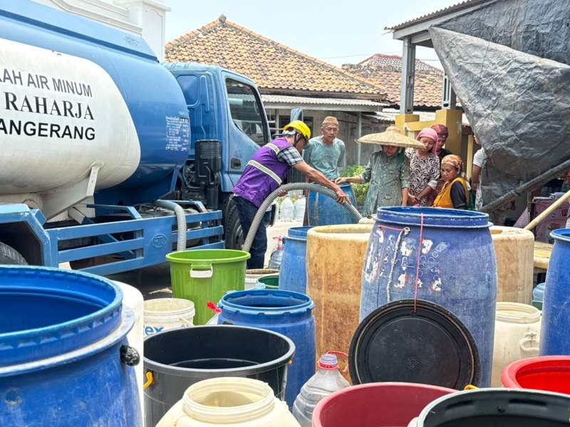 PERUMDAM TKR Siagakan Mobil Tangki Air di Dua Lokasi Terdampak Kekeringan