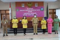 Mad Romli Lantik Pengurus Gerakan Organisasi Wanita