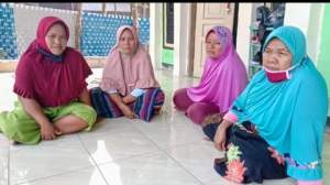 KPM PKH di Sukadiri Merasa Terbantu Dapat BSB Dari Kemensos RI