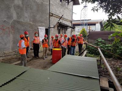Pemeriksaan limbah pabrik oleh Dinas Lingkungan Hidup Kabupaten Serang dn Polda Banten.