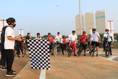 Sosialisasikan Pembukaan Tol Serpong Balaraja, Sekda Gowes Santai Bersama kementerian PUPR