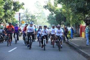 Ribuan Orang Ikuti Funbike Pilkada Damai Kota Tangerang 2018