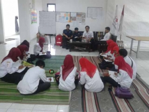 PMR MA Raudlatul Irfan Kunjungi  Markas PMI Tangsel