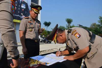 Jabatan Kapolsek Cikupa dan Pasar Kemis Diserahterimakan