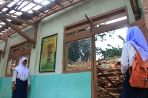 Dinas Pendidikan Kabupaten Serang Dianggap Lemah Terhadap Kontraktor