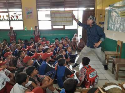 Ramaikan Hari Anak Nasional, Budi Euy Luncurkan lagu Aku Suka Dongeng