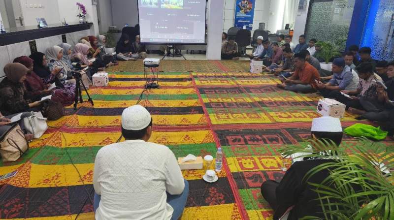 BRI BO Tanjungbalai Gelar Pengajian, Sholat Sumber Ketenangan Jiwa